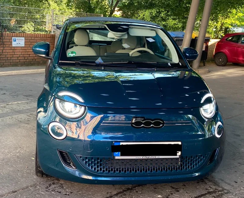 Fiat 500e by Bocelli 87 KW (118PS) Garagenwagen Scheckheft